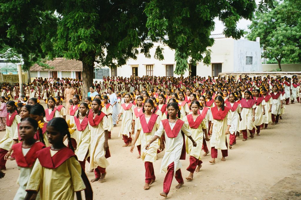 i_dag_en_indisk_landsby_2004_skole__2_.jpg i_dag_en_indisk_landsby_2004_skole__2_.jpg